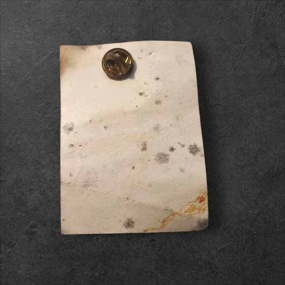 Vintage Commemorative Pin Retired Dodgers Uniforms w/Card - Picture 3 of 4